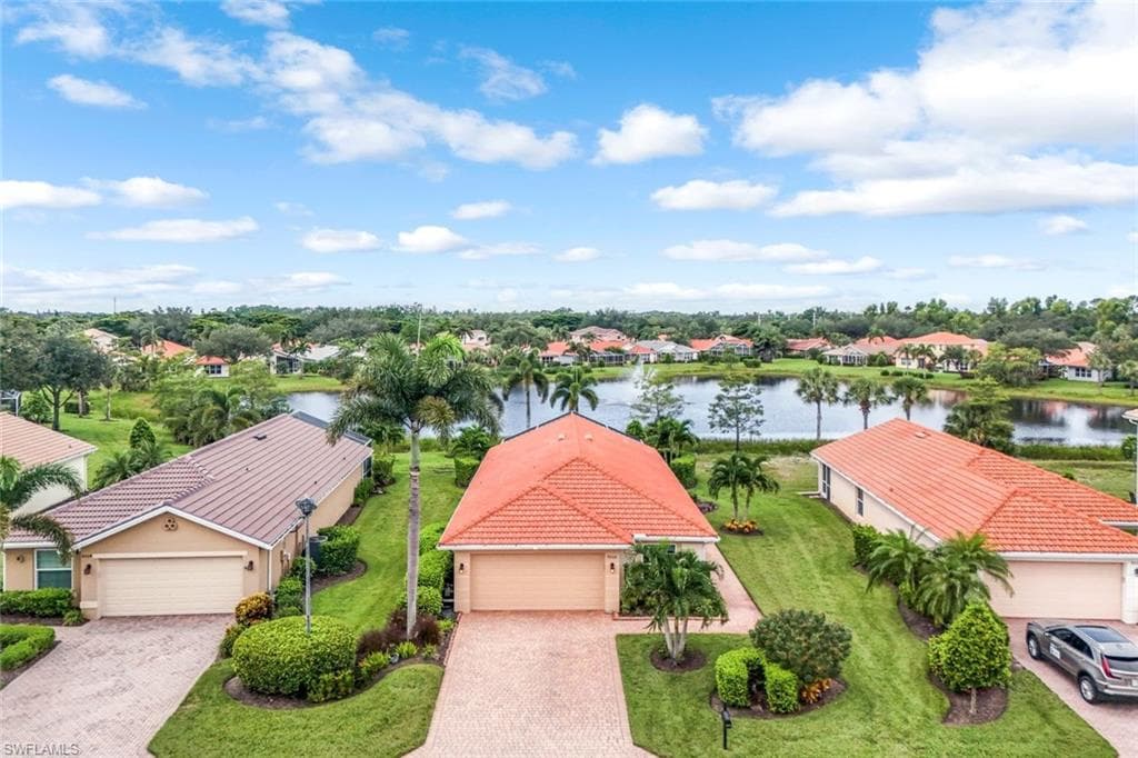 9006 Astonia WAY ESTERO, FL 33967