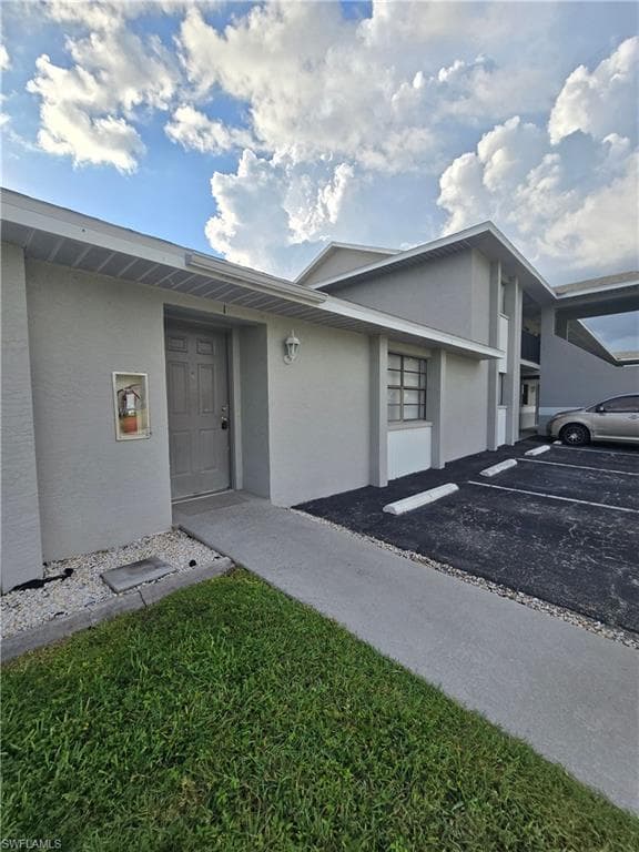 4815 Triton CT E 1 CAPE CORAL, FL 33904
