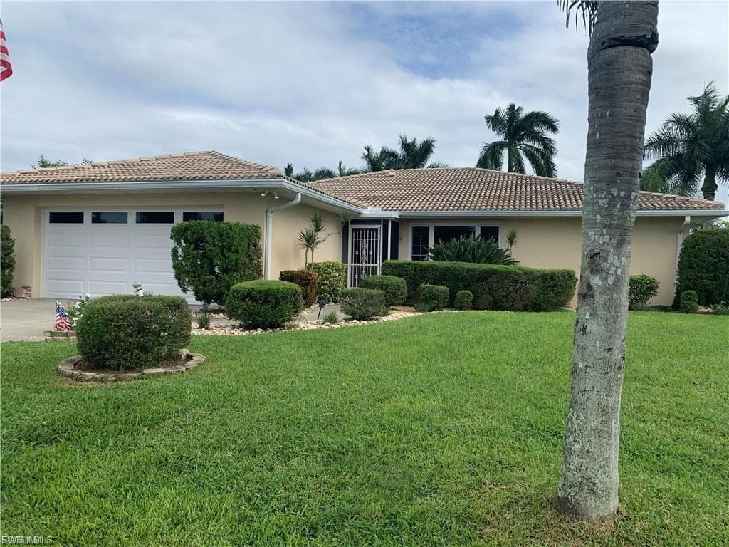 3913 SE 20th PL CAPE CORAL, FL 33904