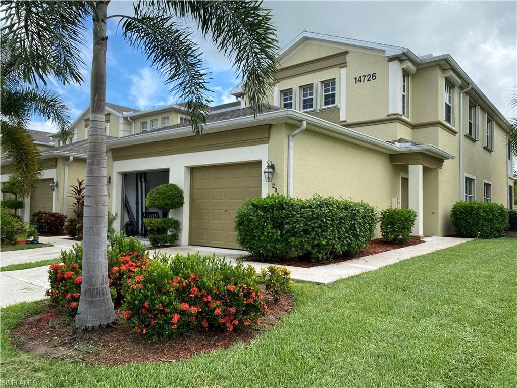 14726 Calusa Palms DR 204 FORT MYERS, FL 33919