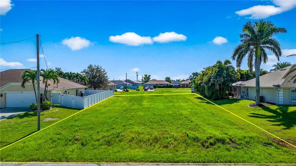 1227 13th AVE CAPE CORAL, FL 33993