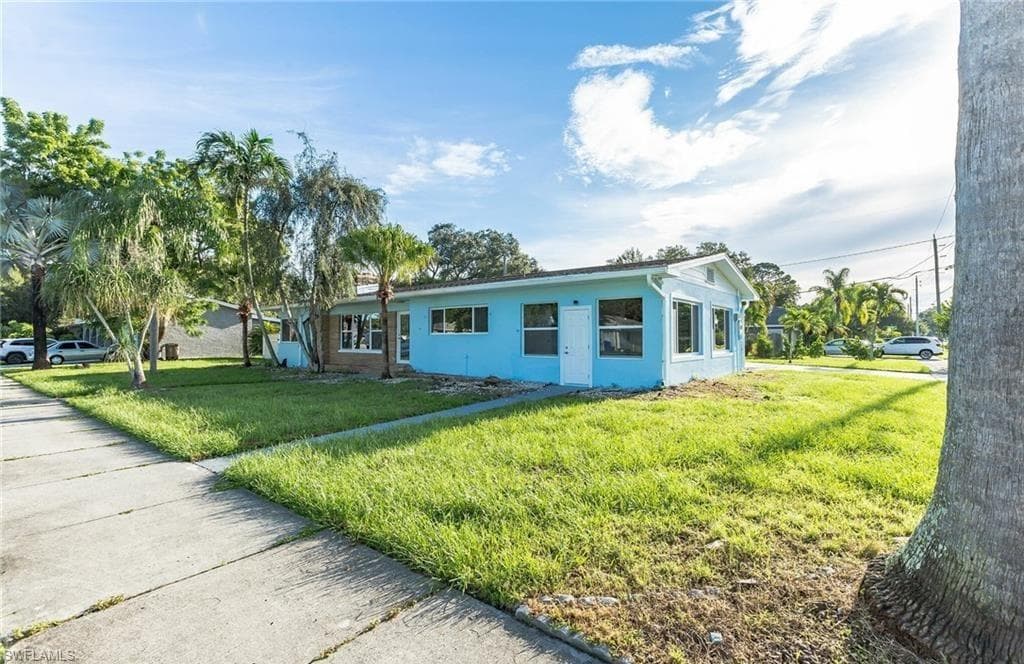 3855 Princeton ST FORT MYERS, FL 33901