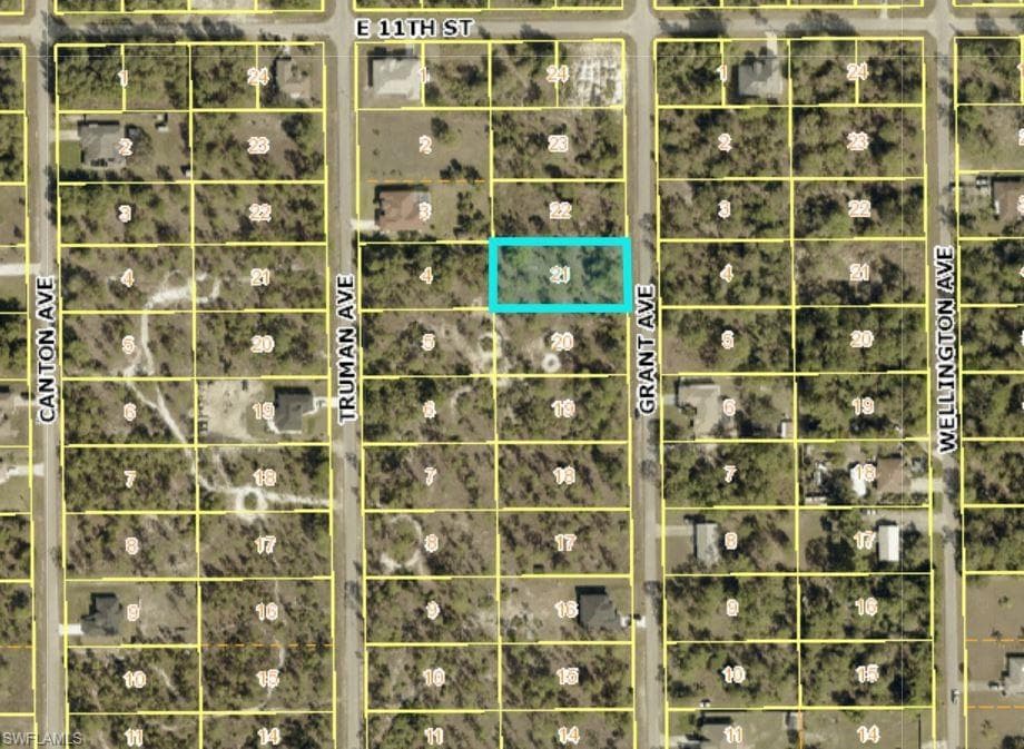1017 Grant AVE LEHIGH ACRES, FL 33972