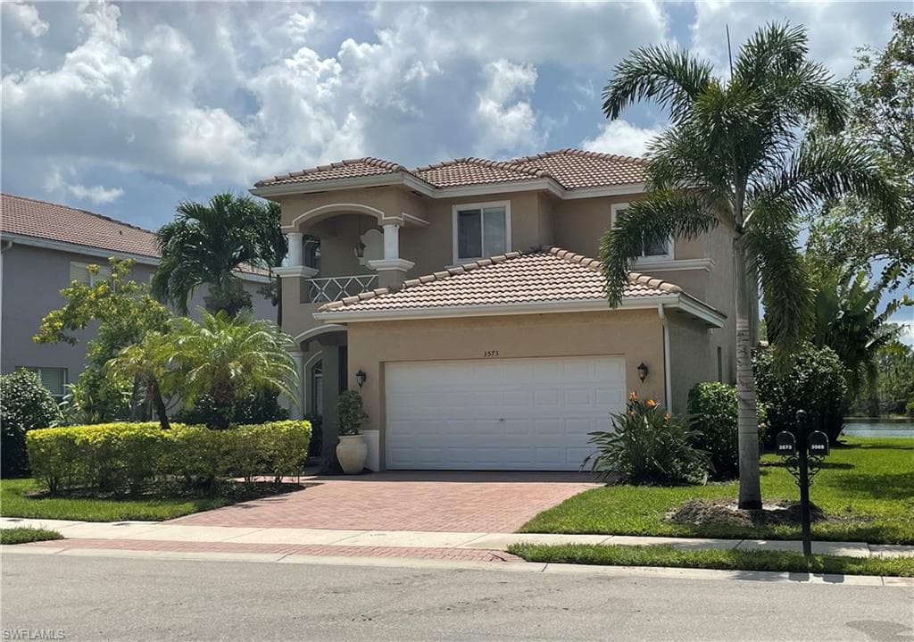 3573 Malagrotta CIR CAPE CORAL, FL 33909