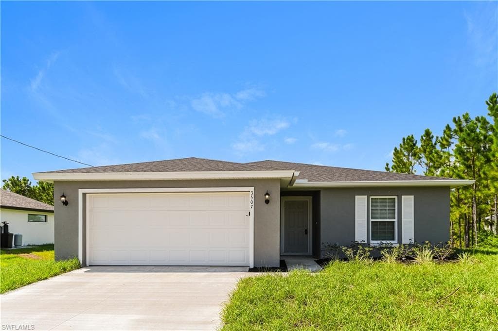 3507 26TH ST SW LEHIGH ACRES, FL 33976