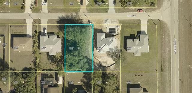 2505 41st ST W LEHIGH ACRES, FL 33971