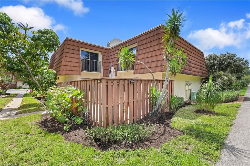 5224 Cedarbend DR 4 FORT MYERS, FL 33919
