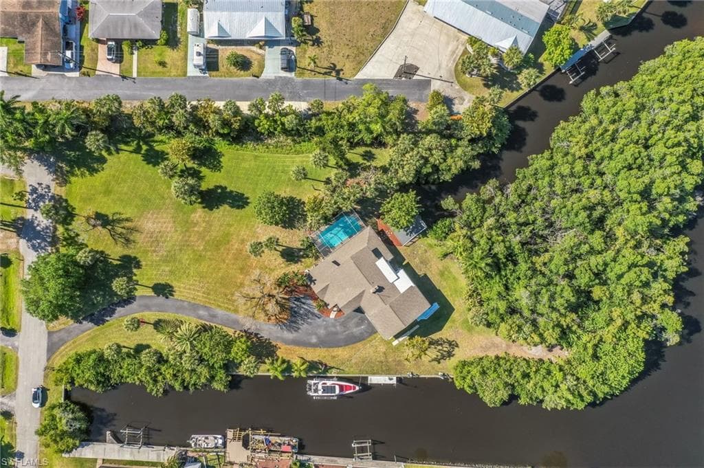 1182 Betmar BLVD NORTH FORT MYERS, FL 33903