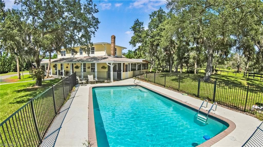 15700 Bahama WAY BOKEELIA, FL 33922