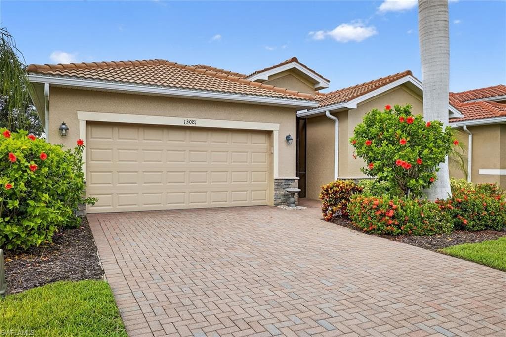 13081 Silver Thorn LOOP NORTH FORT MYERS, FL 33903