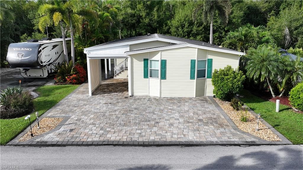 5870 Burrwood CT FORT MYERS, FL 33905