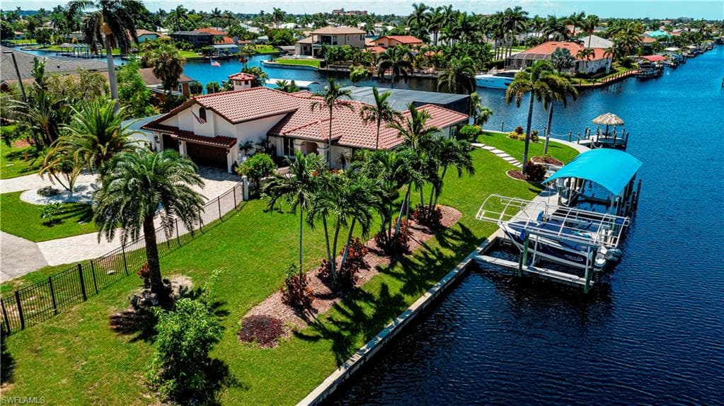 3528 SE 17th PL CAPE CORAL, FL 33904