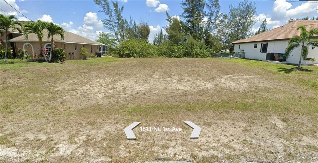 1813 NE 1st AVE CAPE CORAL, FL 33909