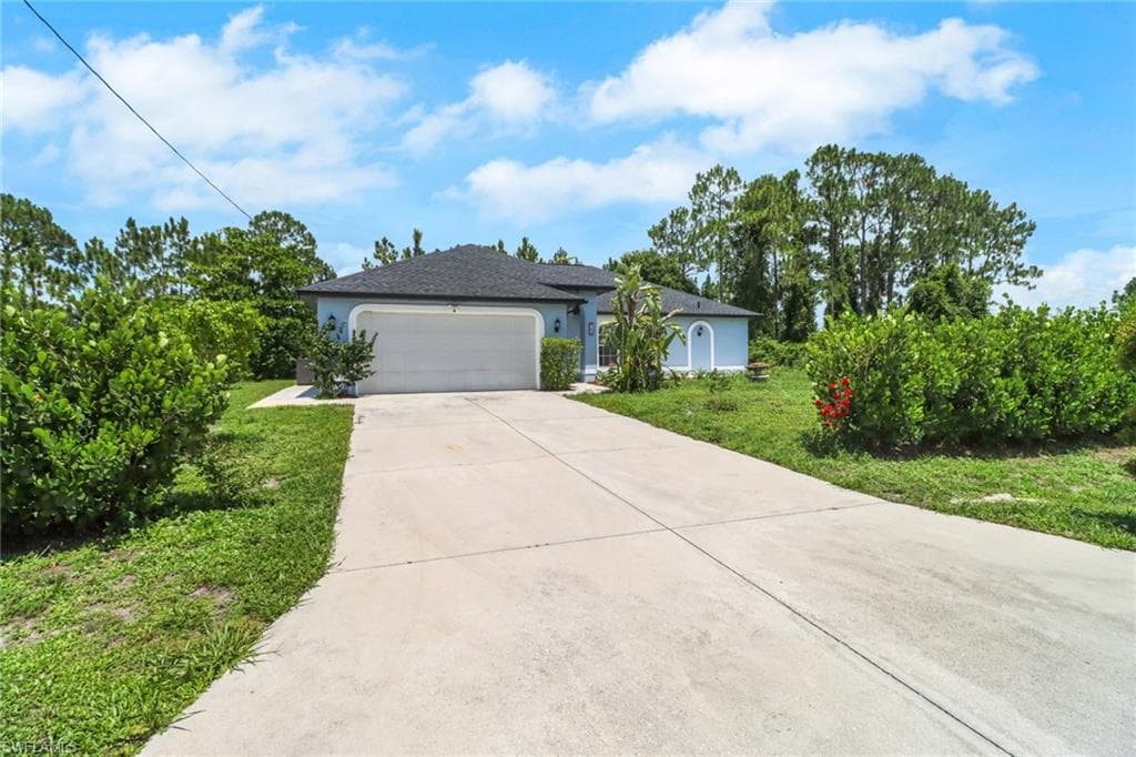 765 Aprile AVE S LEHIGH ACRES, FL 33974
