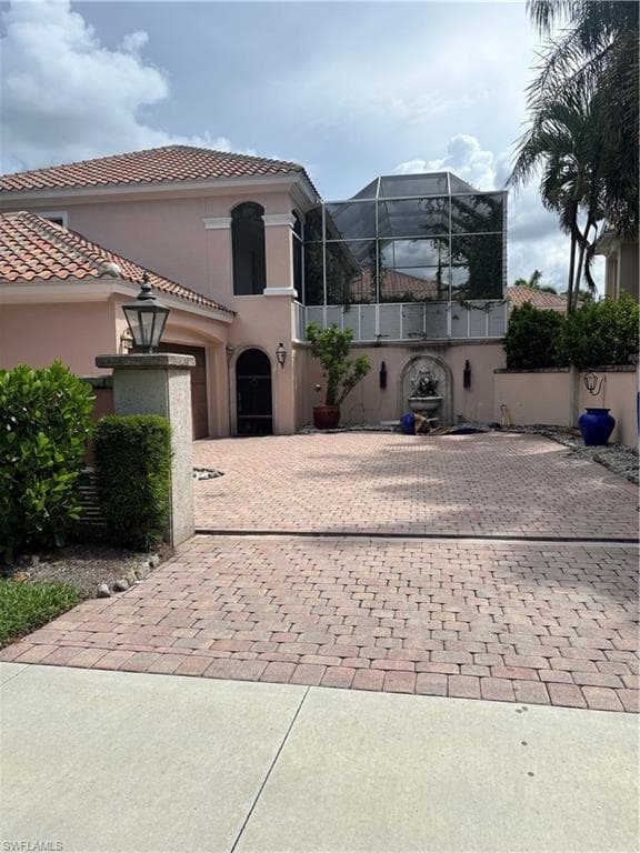 525 Via Veneto 101 NAPLES, FL 34108