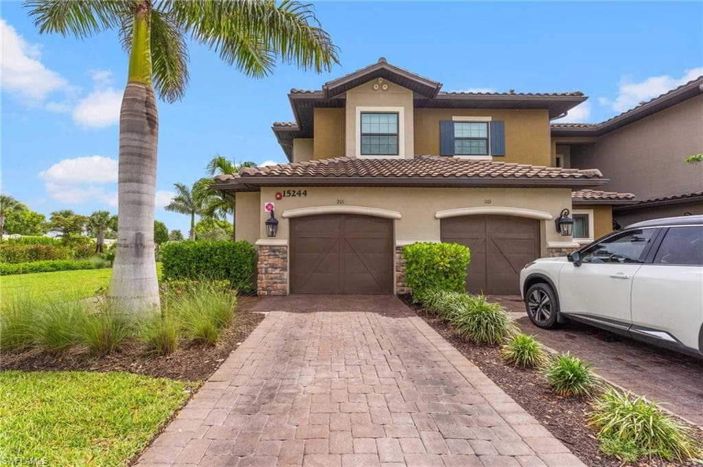 15244 Zeno WAY 201 NAPLES, FL 34114