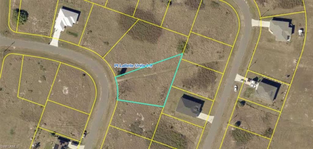 9050 Green CIR LABELLE, FL 33935