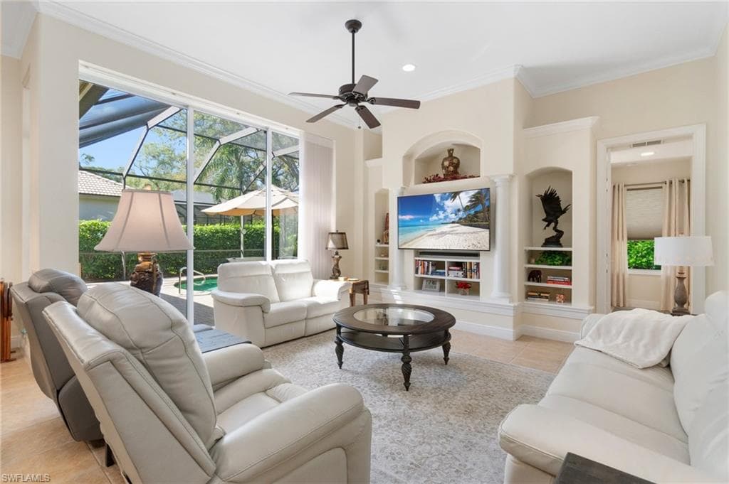 1091 Camelot CIR NAPLES, FL 34119