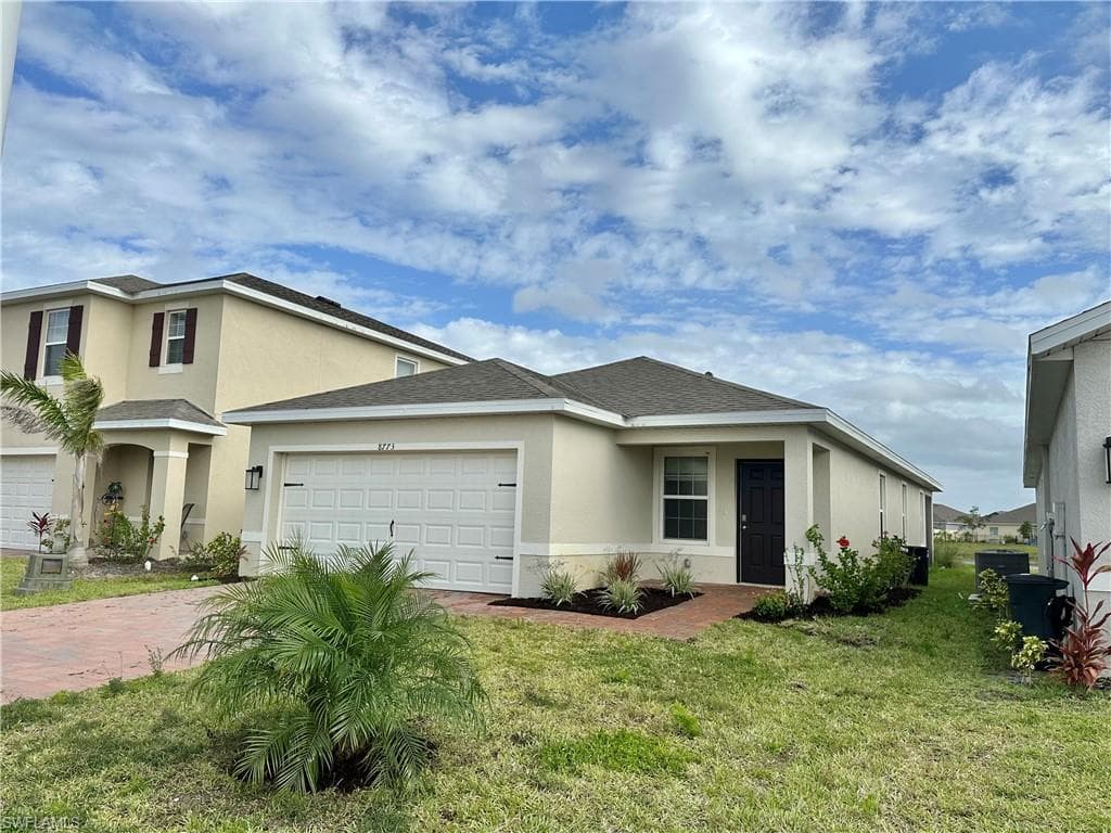8773 Swell Brooks CT NORTH FORT MYERS, FL 33917