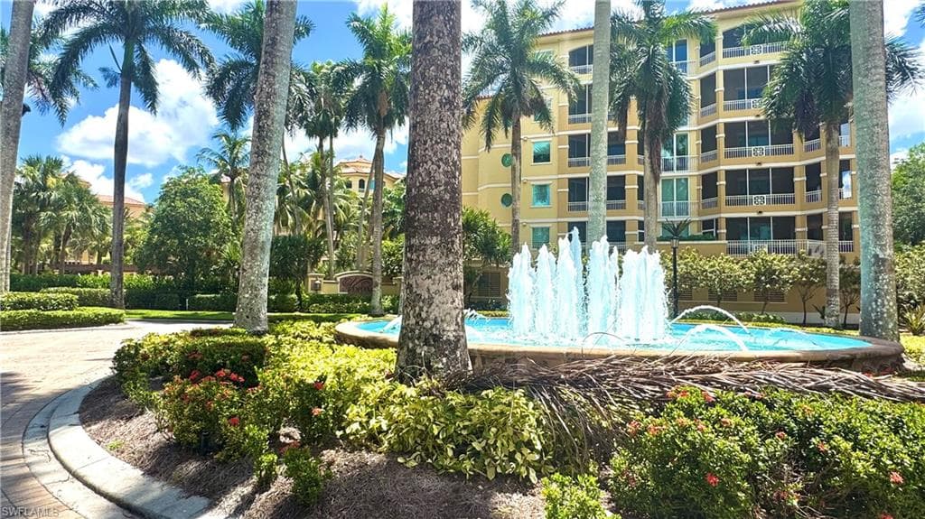 2738 Tiburon BLVD E B405 NAPLES, FL 34109