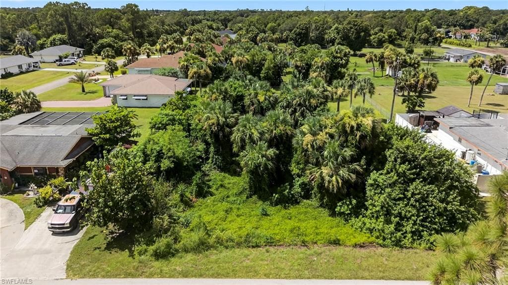 1904 E 6th ST LEHIGH ACRES, FL 33936