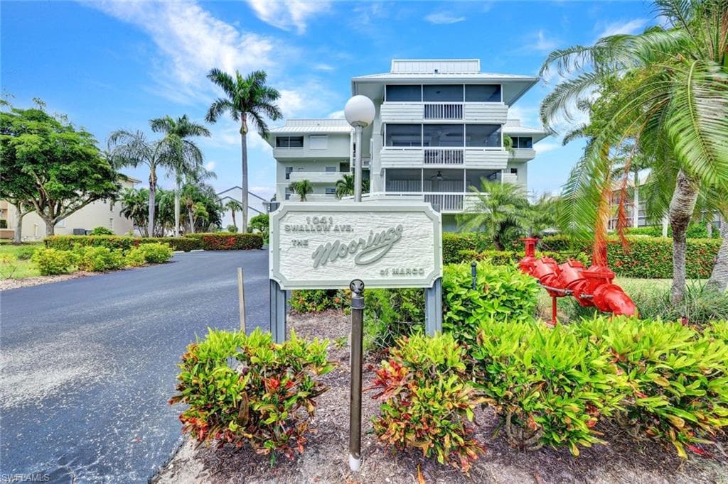 1041 Swallow AVE 202 MARCO ISLAND, FL 34145