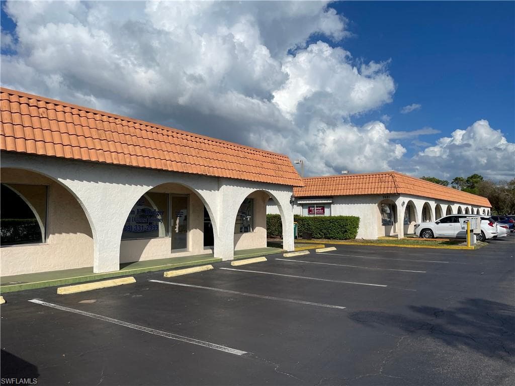 2641 Airport RD S A108 NAPLES, FL 34112