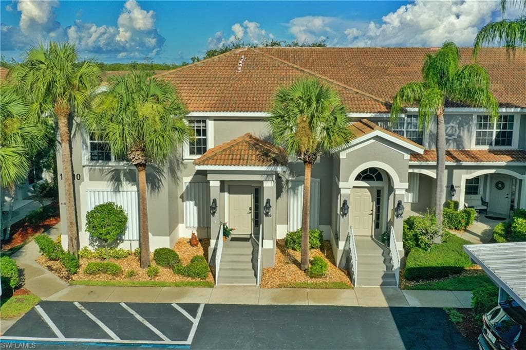 10110 COLONIAL COUNTRY CLUB BLVD 109 FORT MYERS, FL 33913