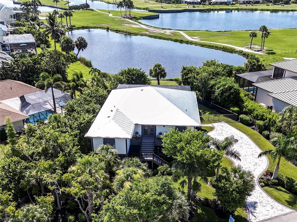 9056 Mockingbird DR SANIBEL, FL 33957