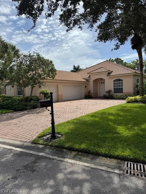 4631 Torrey Pines CT ESTERO, FL 33928