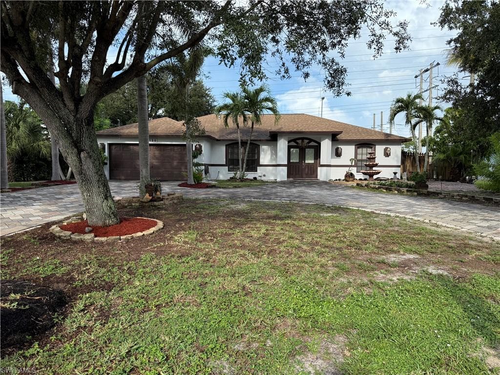 27120 Pinecrest LN BONITA SPRINGS, FL 34135