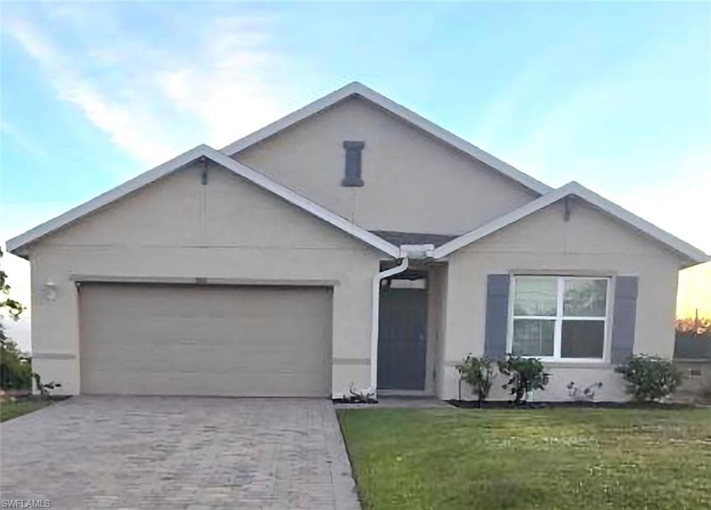 3811 21 ST SW LEHIGH ACRES, FL 33976