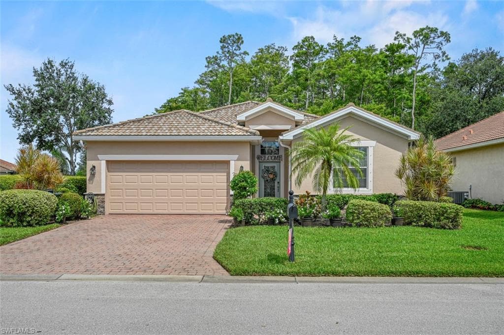 10522 Yorkstone DR BONITA SPRINGS, FL 34135