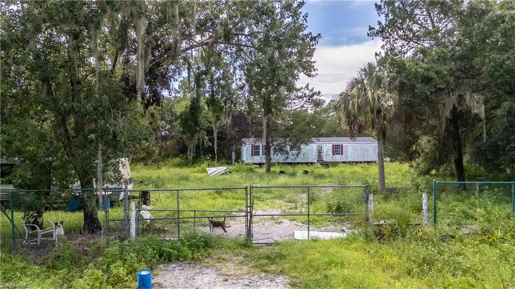 820 S Mayoral ST CLEWISTON, FL 33440