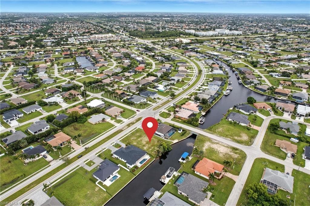 2592 Surfside BLVD CAPE CORAL, FL 33914