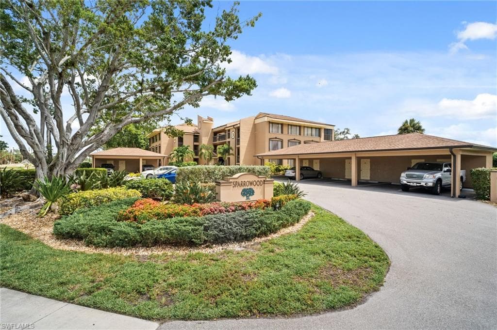 6216 Cougar RUN 102 FORT MYERS, FL 33908