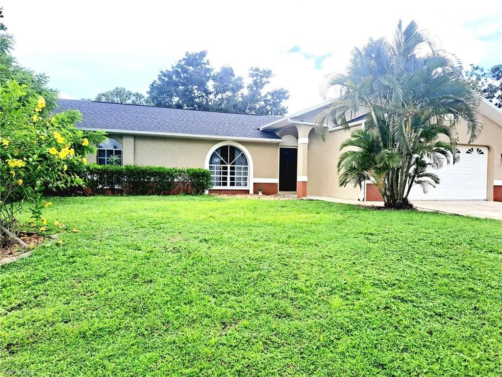 18213 Apple RD FORT MYERS, FL 33967