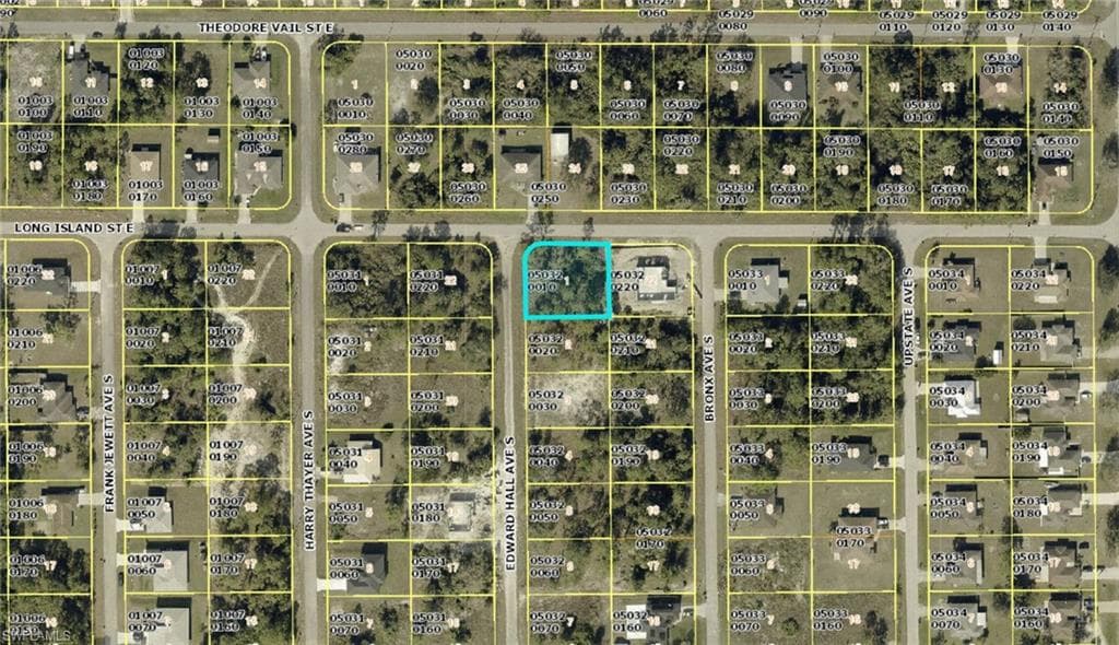 511 Edward Hall AVE S LEHIGH ACRES, FL 33974