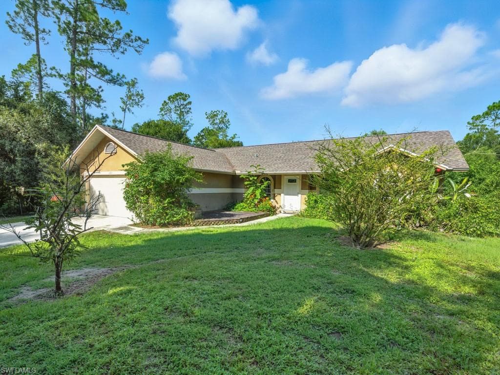 121 16th ST NE NAPLES, FL 34120