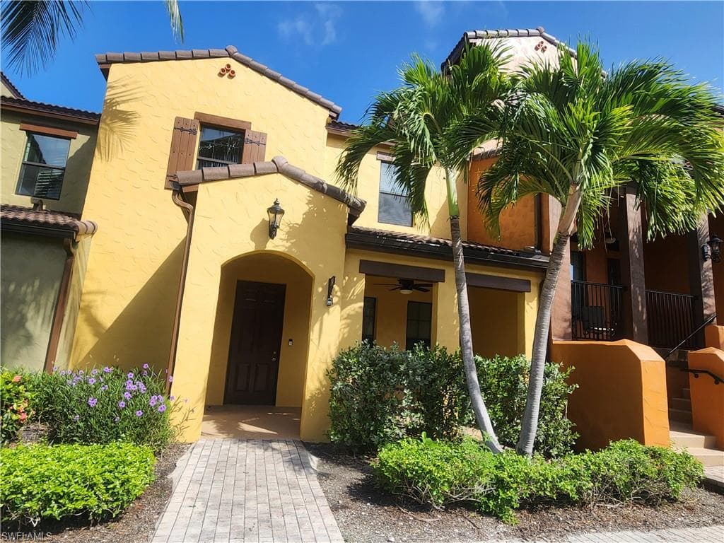9071 Albion LN N 5706 NAPLES, FL 34113
