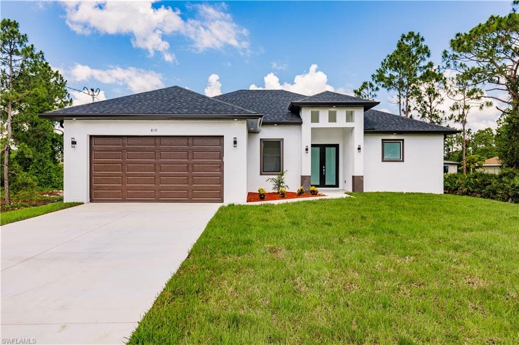 2502 E 10th ST LEHIGH ACRES, FL 33936