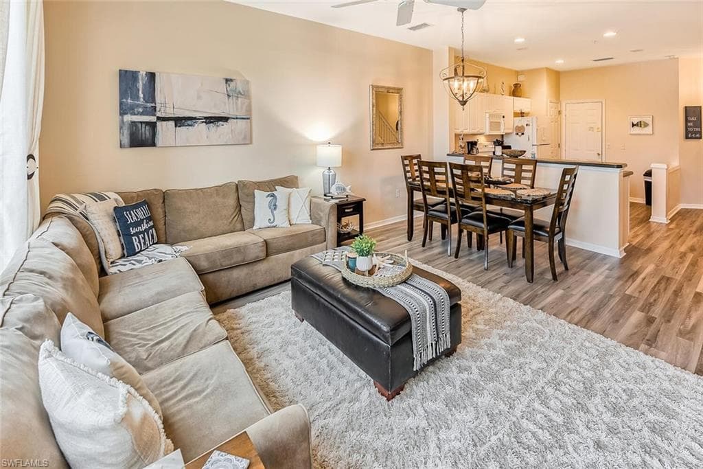 1080 Hampton CIR NAPLES, FL 34105