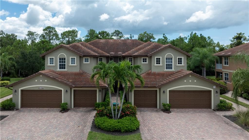 6641 Alden Woods CIR 201 NAPLES, FL 34113