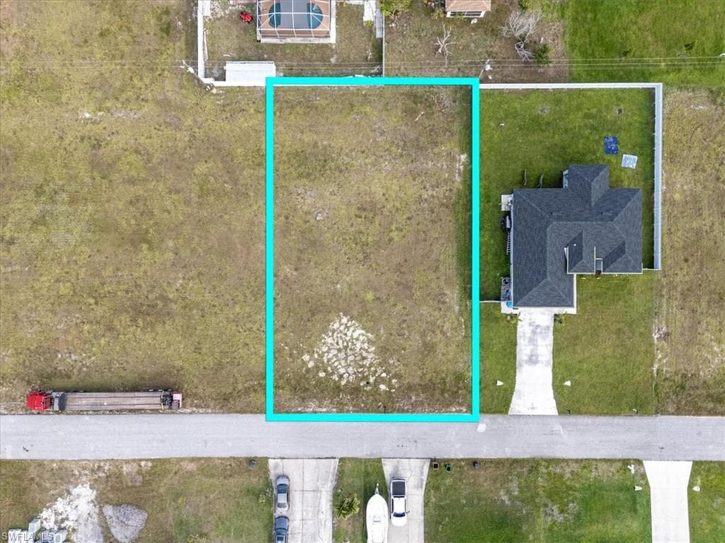 1815 NE 17th PL CAPE CORAL, FL 33909