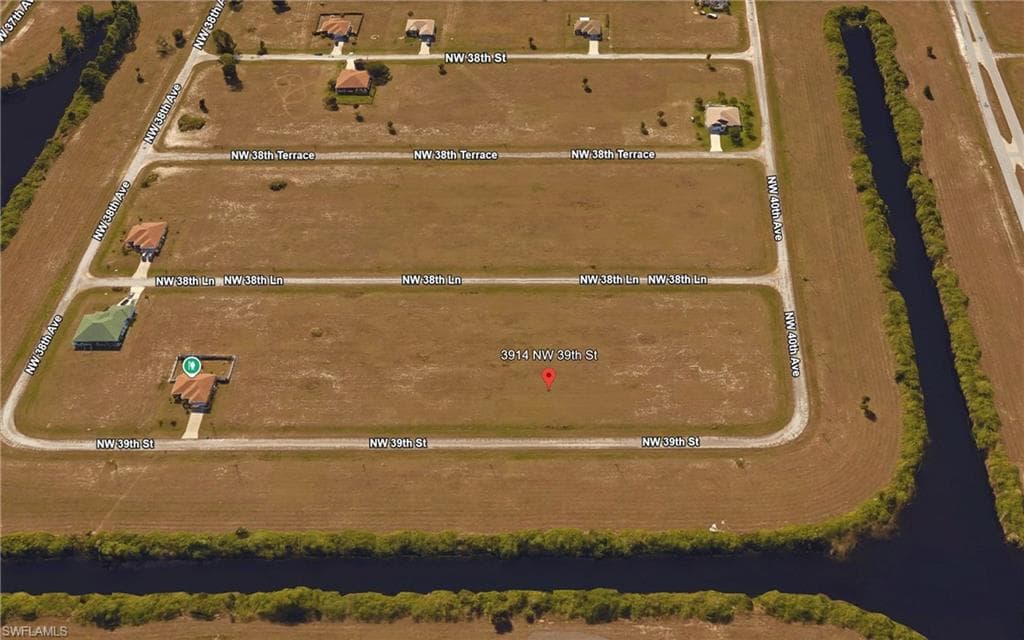 3914 NW 39th ST CAPE CORAL, FL 33993