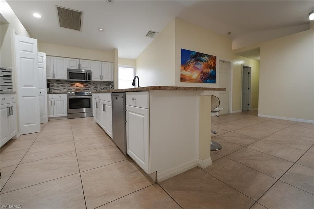 4712 22ND ST SW LEHIGH ACRES, FL 33973