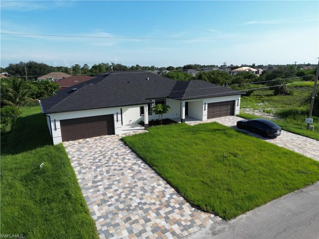 133/135 Pennfield ST LEHIGH ACRES, FL 33974
