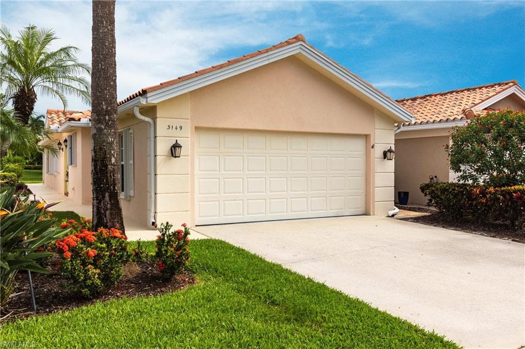 3149 Andorra CT NAPLES, FL 34109