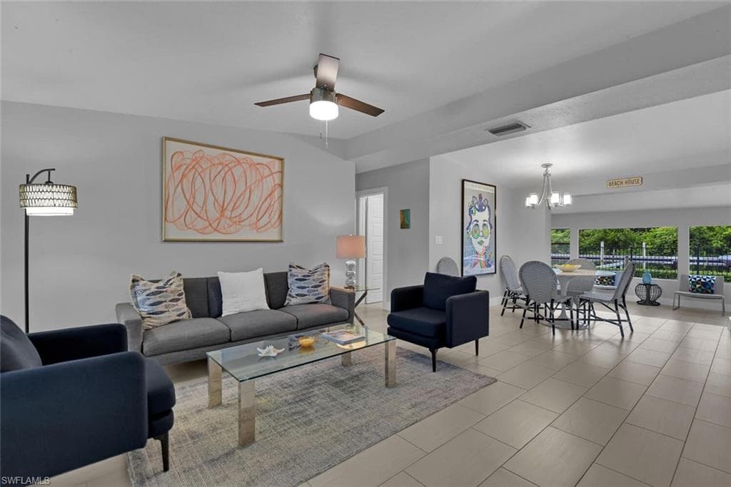 2048 Harbor LN NAPLES, FL 34104