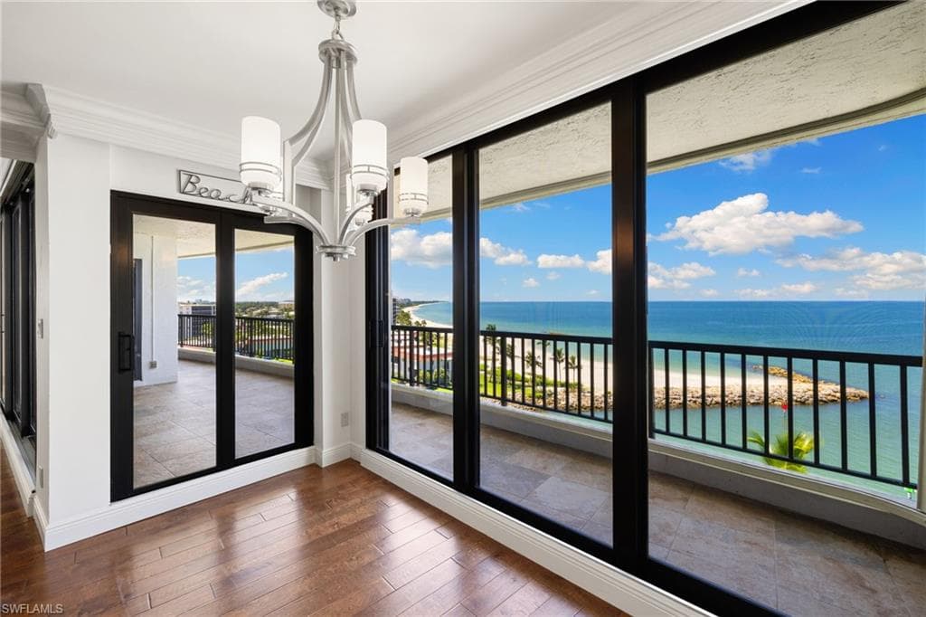 2355 Gulf Shore BLVD N 903 NAPLES, FL 34103